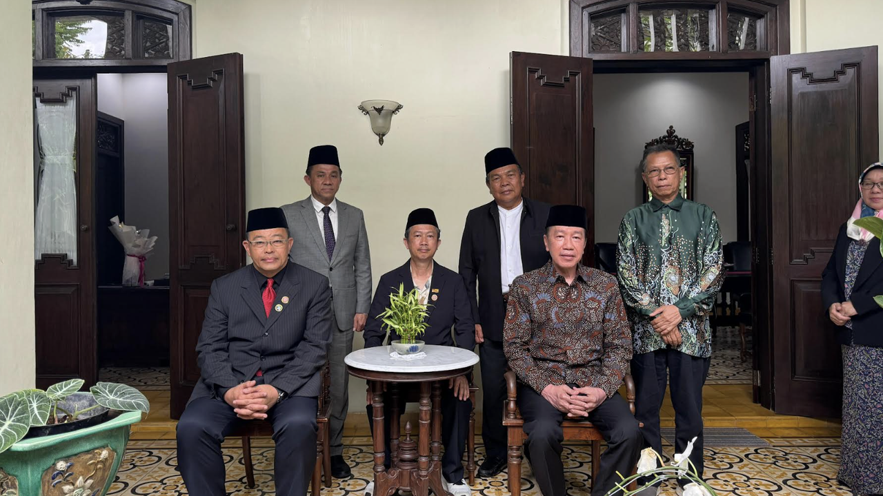 Jokowi Dikunjungi Warga Brunei, Ini yang Dibicarakan