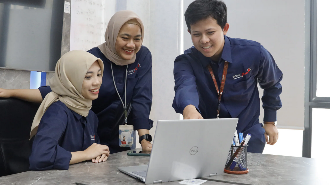 Telkom Akses meresmikan implementasi LENSA Invoice Material.