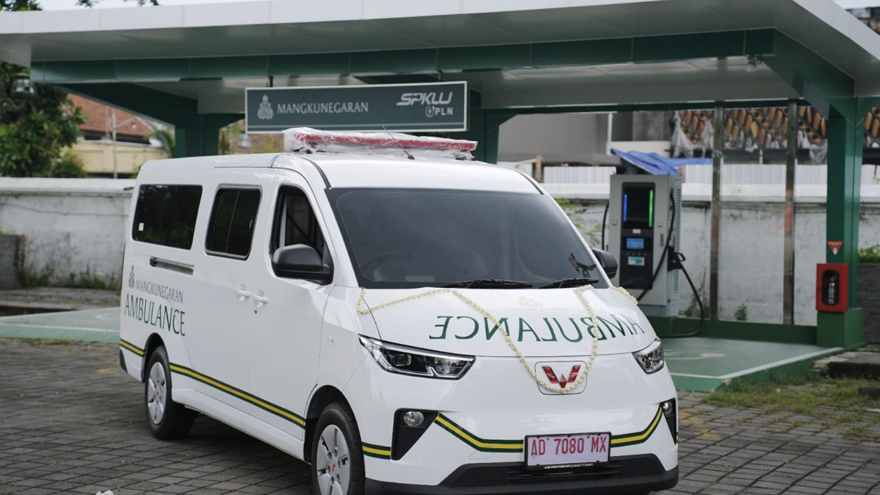 Mangkunegaran Resmikan Mobil Jenazah dan Buka Perpustakaan