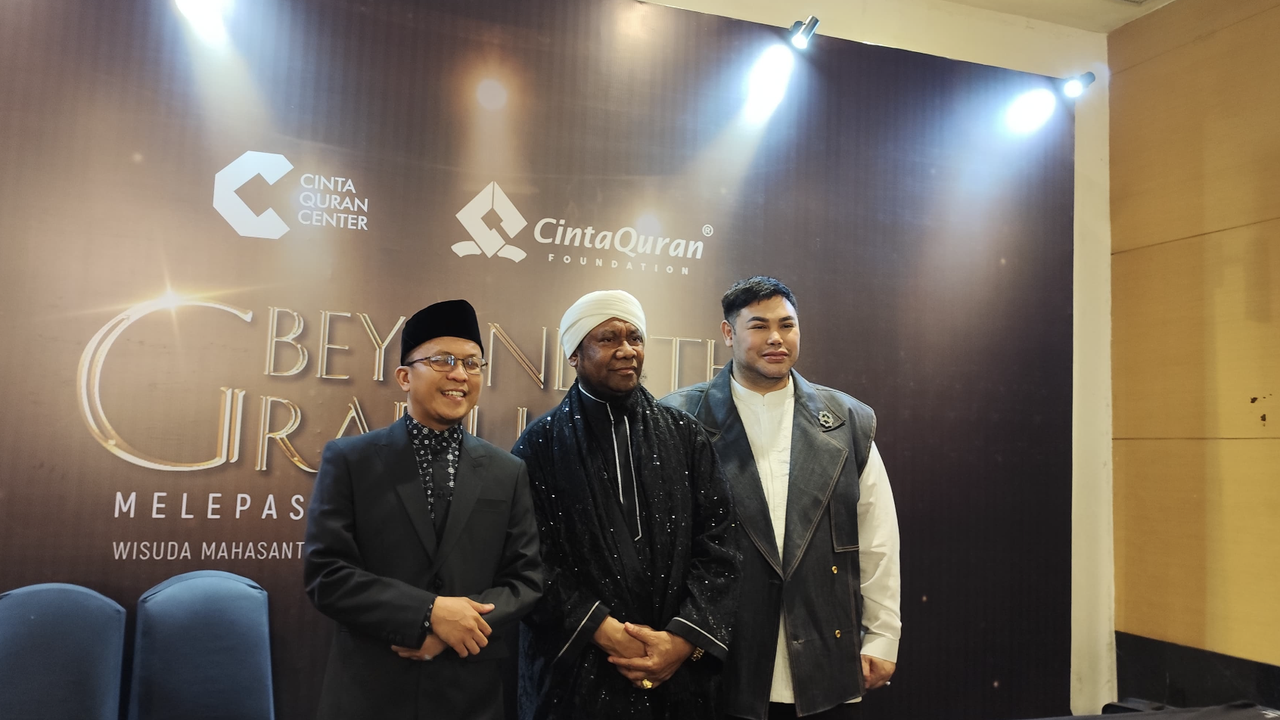 Ivan Gunawan Jadi Orang Tua Asuh 20 Santri Cinta Quran Center