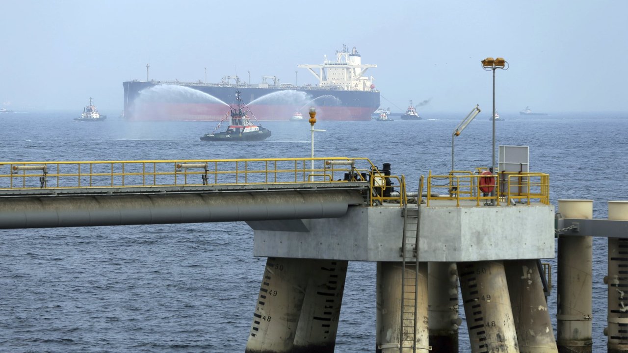 Tanker Minyak Turki Diserang Kapal Tanpa Awak di Laut Hitam
