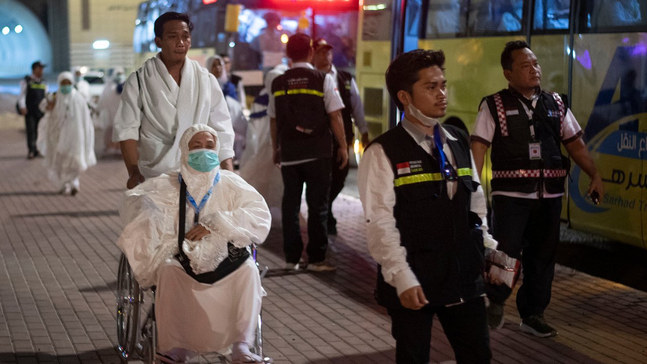 Imbas Perang Teluk, 120 Jemaah Umrah Solo Sempat Tertahan di Makkah