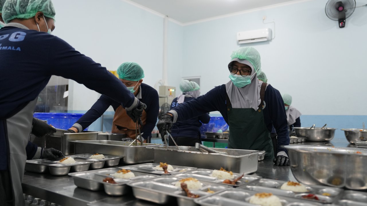 Program MBG Tumbuhkan Pelaku Usaha Daerah, Investasi Tembus Rp 40 Triliun