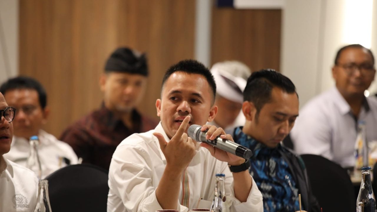 Harga Pertamax Turbo, Dexlite dan Dex Naik, Mufti Anam DPR Soroti Kesulitan saat Warga di Daerah Akses BBM Subsidi