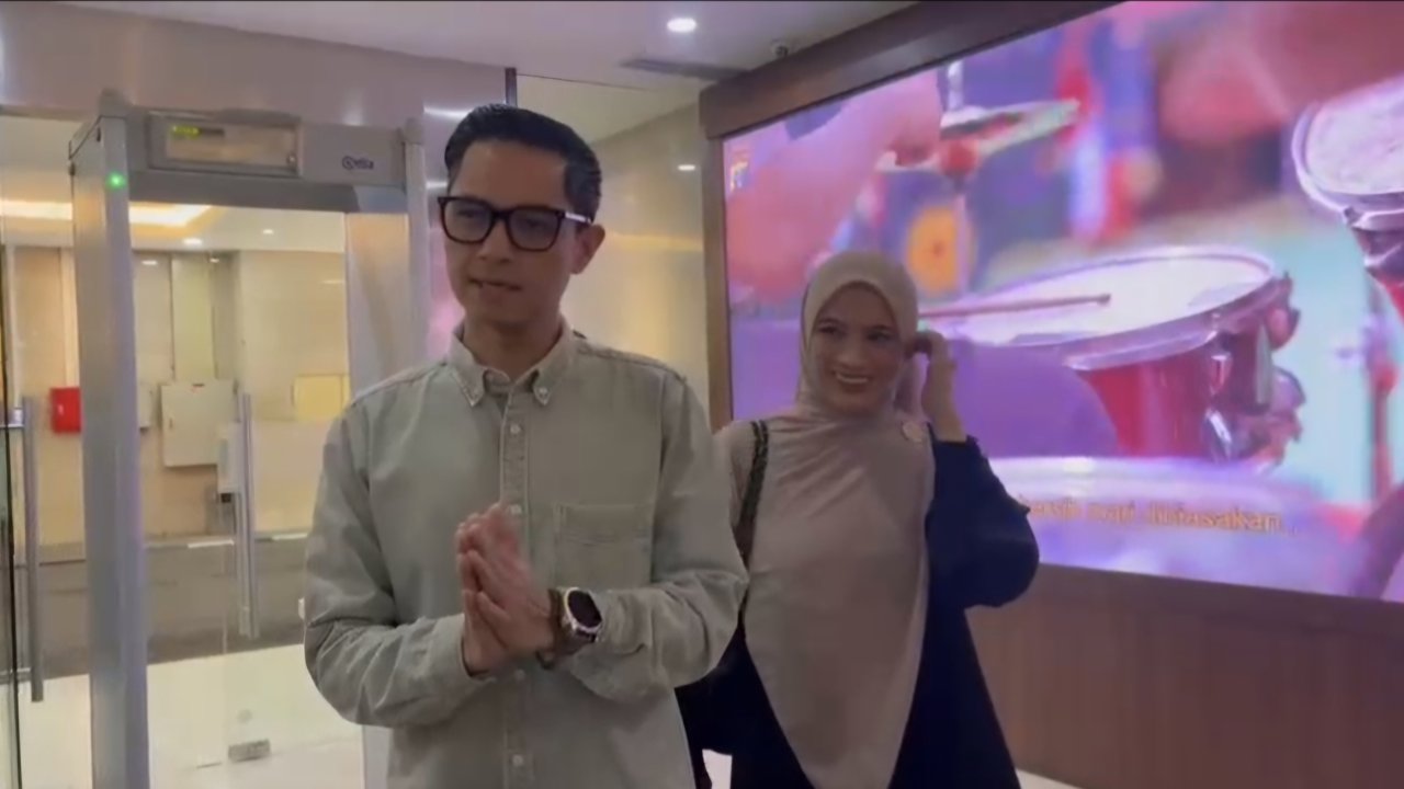 Dude Herlino-Alyssa Soebandono Datangi Bareskrim, Ada Apa?