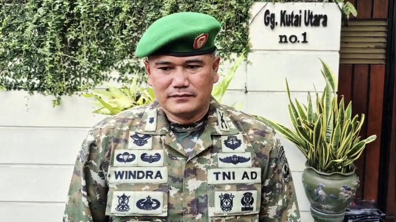 Momen Haru Mayor Windra Sanur Berpamitan Setelah 8 Tahun Jadi ‘Perisai Hidup’ Jokowi
