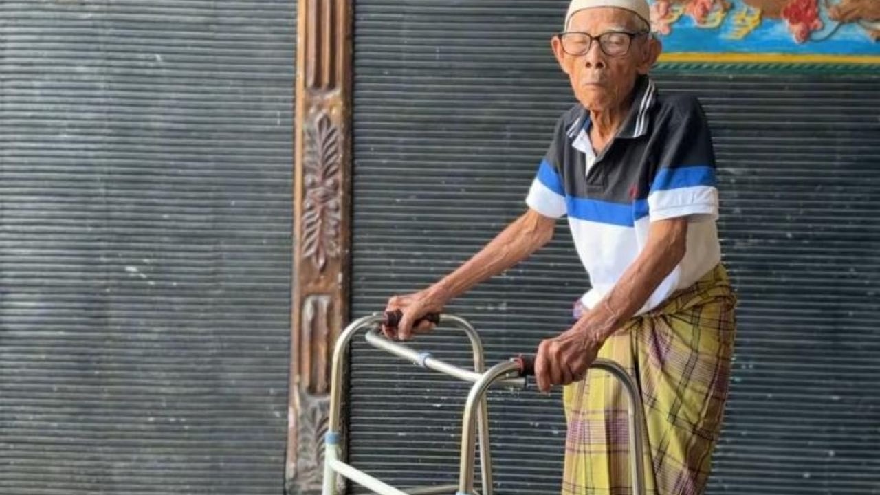 Kisah Mbah Mardi, Kakek Berusia 103 Tahun Jual Sapi hingga Melawan Sakit Demi Berangkat Haji