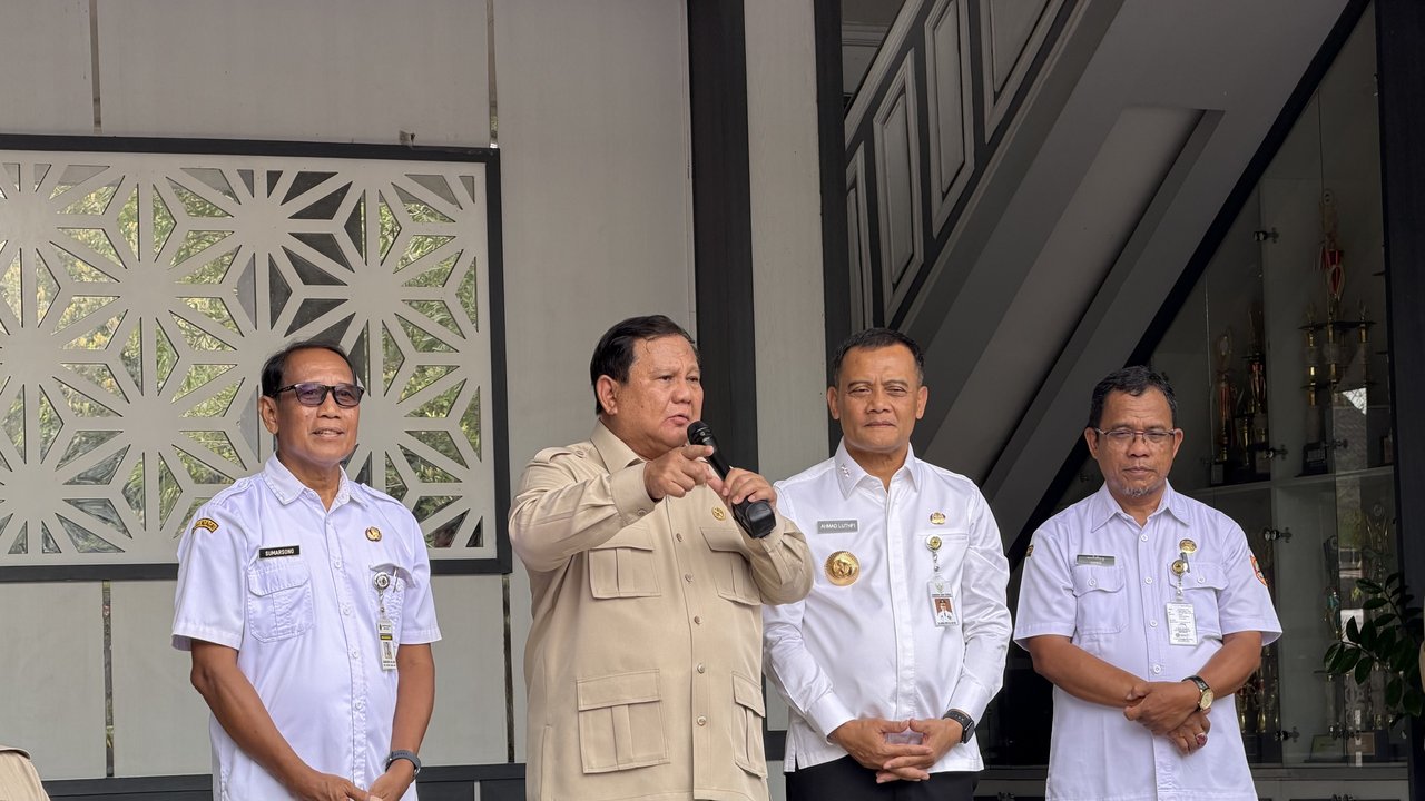 Prabowo Ingin Guru Didik Siswa dengan Kasih Sayang Tapi Tegas: Saya Tak Mau Mereka Jadi Lembek
