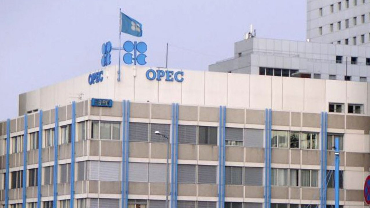 UEA Umumkan Keluar dari OPEC dan OPEC+ Mulai Mei 2026