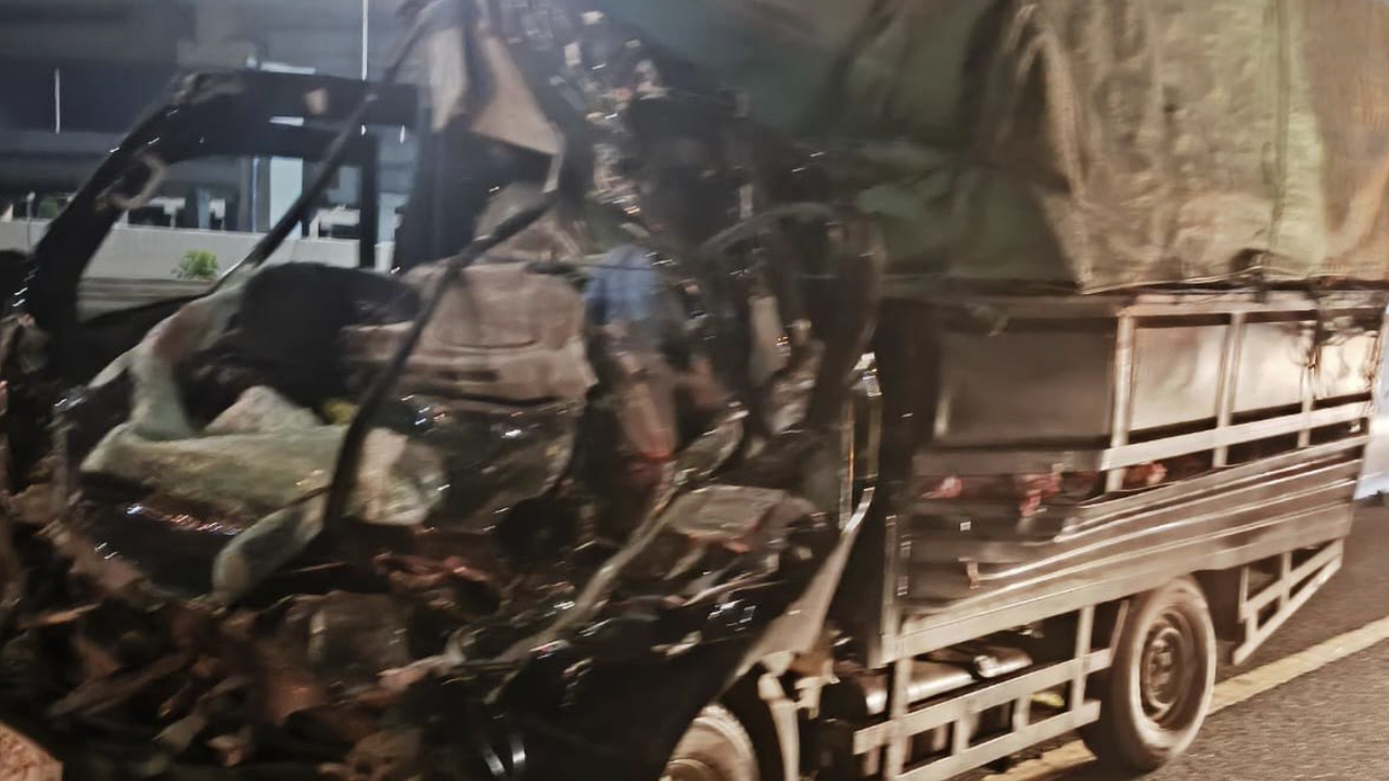 Kecelakaan Maut di Tol Palindra, 3 Orang Tewas Usai Pickup Tabrak Fuso