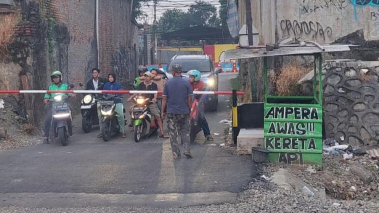 Perlintasan Kereta di Bekasi Timur Kini Dipasangi Palang Pintu Buntut Tabrakan KRL dan KA Argo Bromo Anggrek