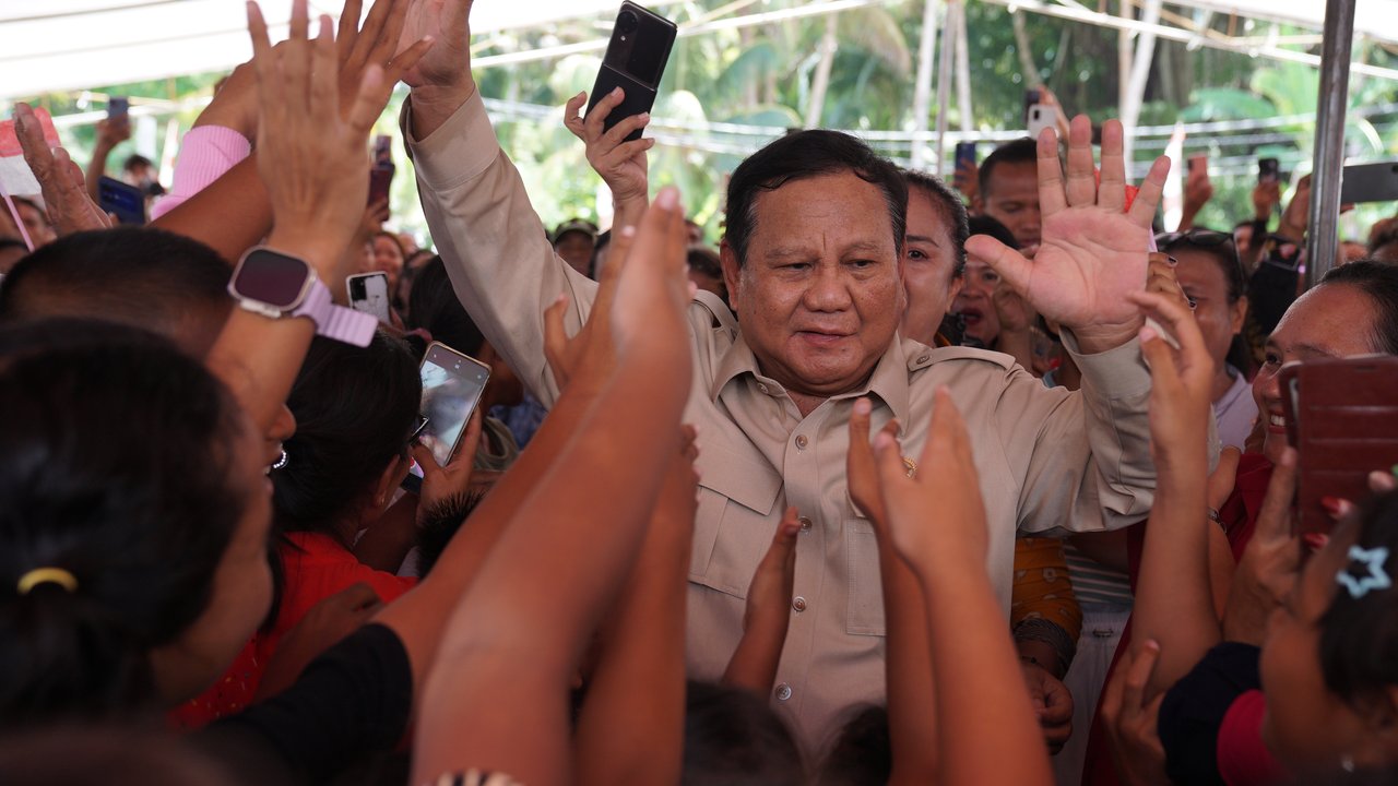 Kunjungi Pulau Miangas, Prabowo Perintahkan Perbaikan Sekolah Hingga Puskesmas