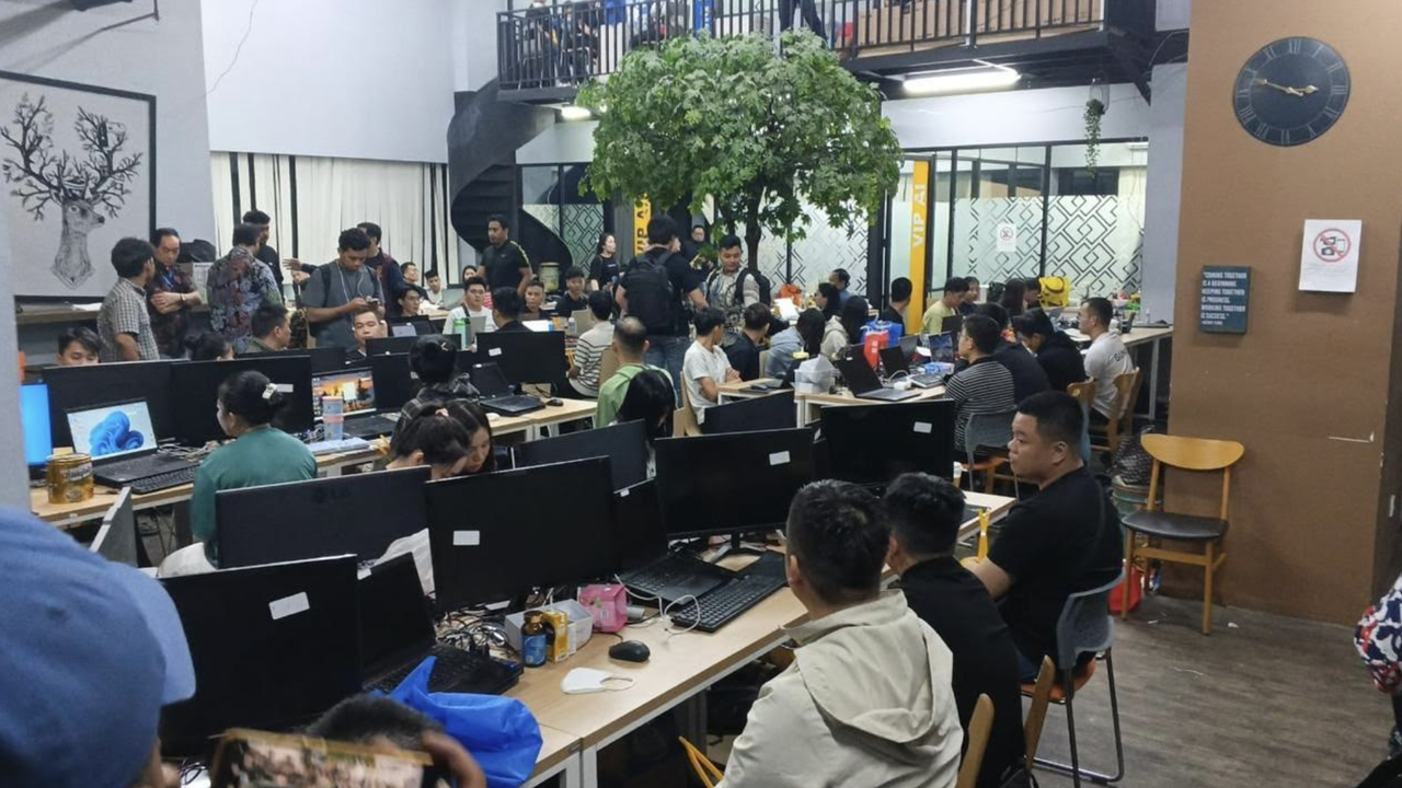 Polisi Dalami Peran 321 WNA yang Digerebek di Kasus Judi Online Internasional