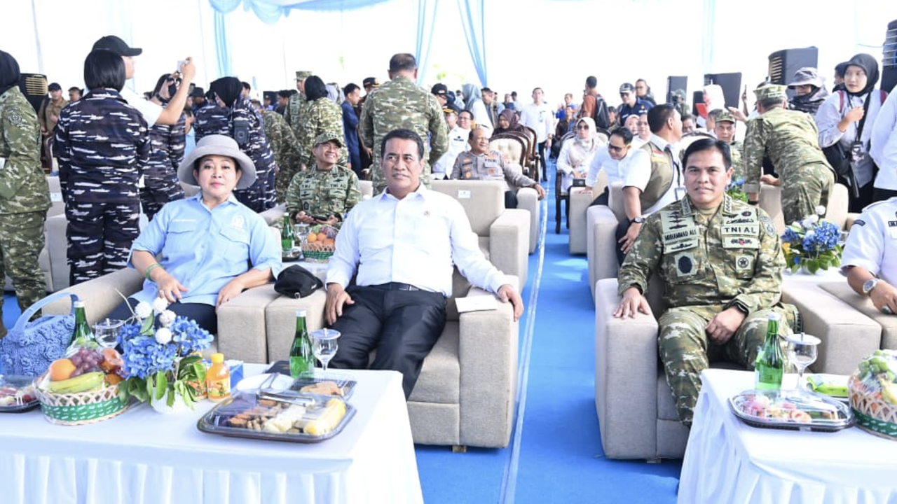 TNI AL Gelar Panen Raya Kedelai di Kabupaten Nganjuk