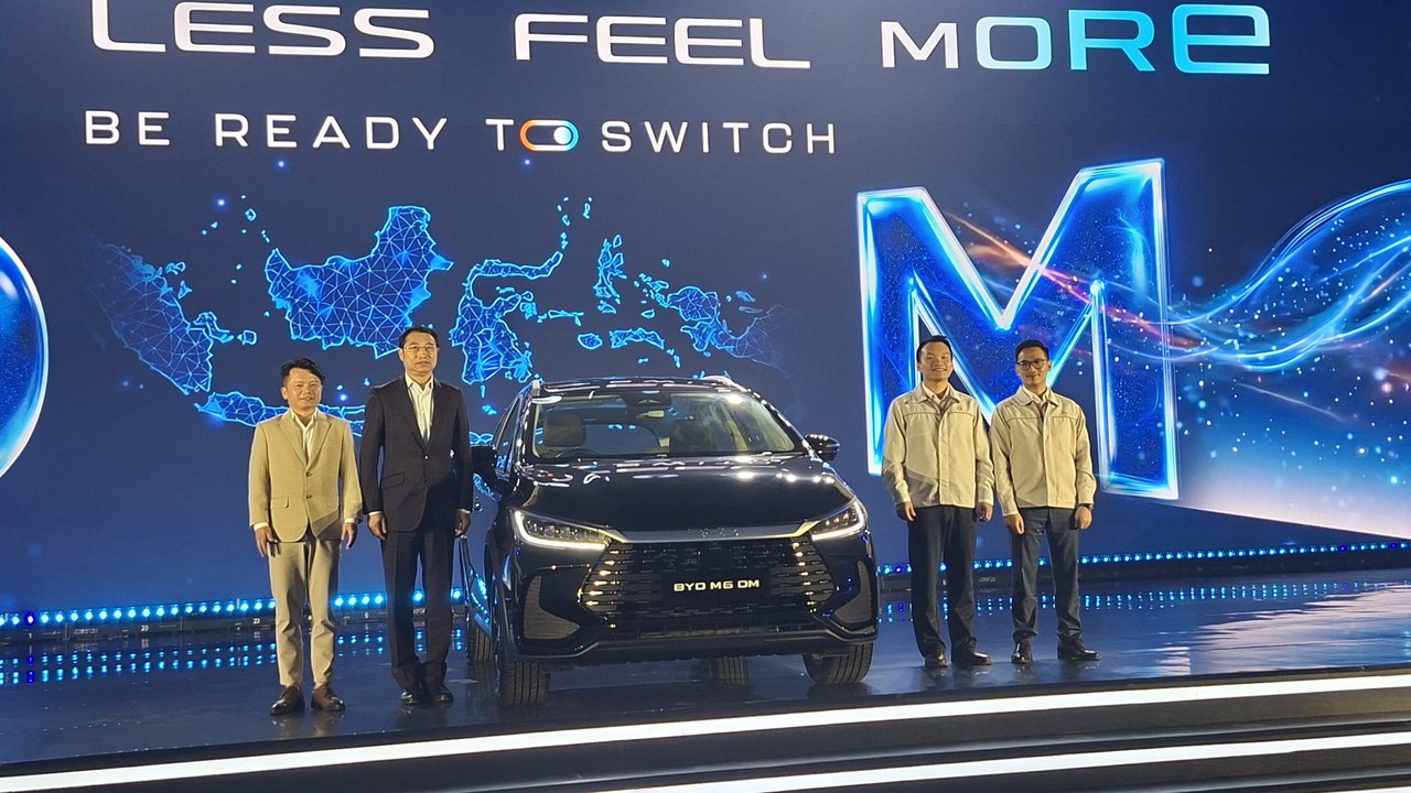 Alasan BYD Pasang Teknologi DM di Model M6
