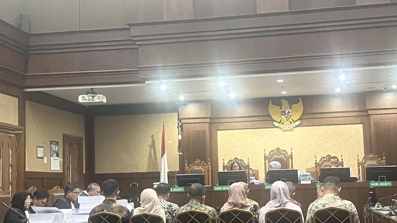 Jaksa KPK Tuntut 2 Terdakwa Kasus Korupsi Sertifikat K3 Hukuman 3 Tahun Penjara