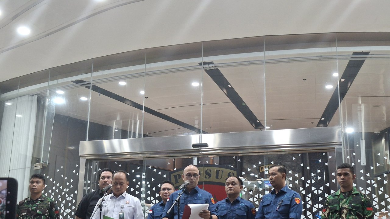 Kejagung Bongkar Barang Bukti Eks Ombudsman Yeka Hendra usai Jadi Tersangka