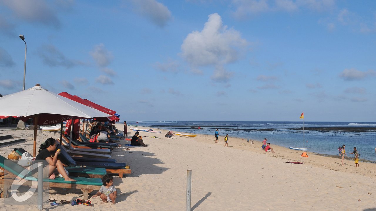 Ternyata Banyak Wisatawan di Bali Pilih Kirim Oleh-Oleh dan Baju dengan Layanan Pengiriman