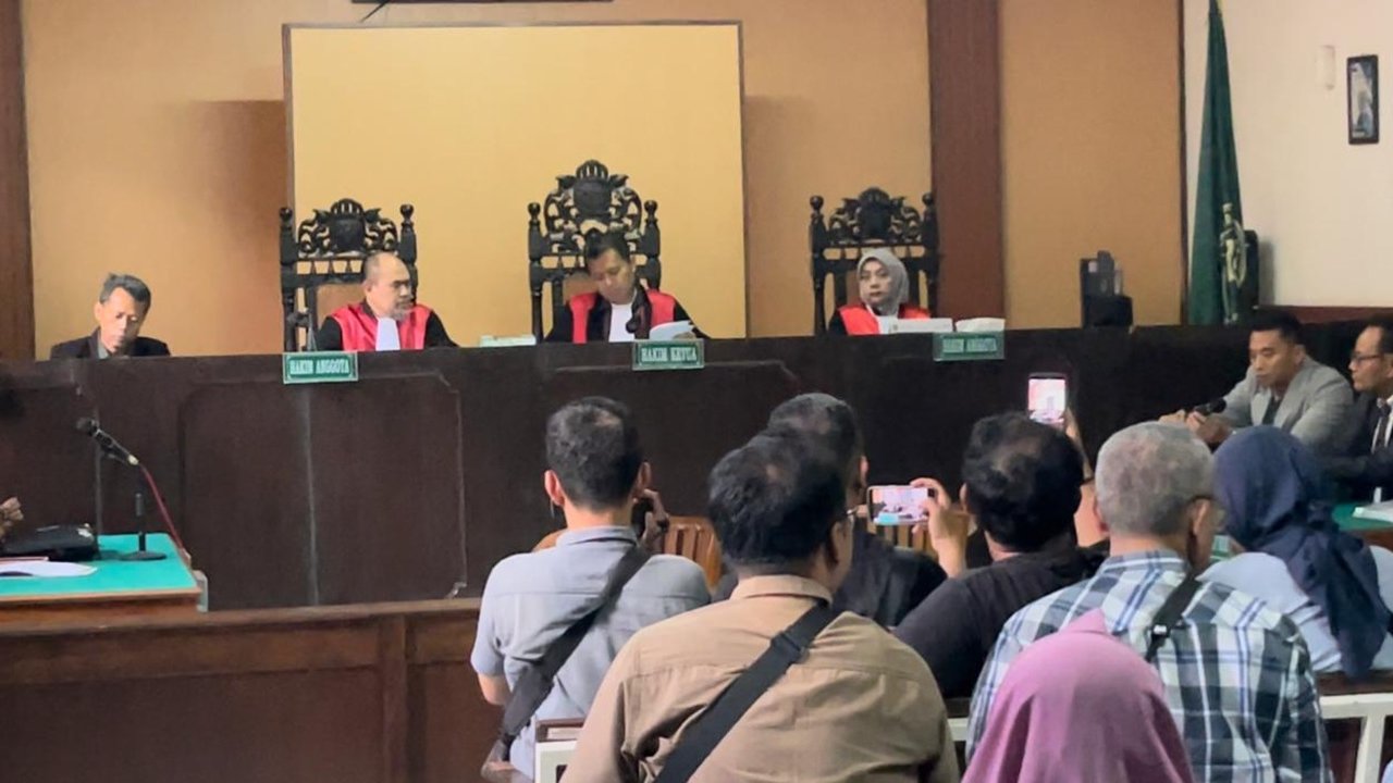 Ijazah Jokowi Kembali Dipersoalkan Alumni UGM, PN Solo Gelar Sidang Perdana