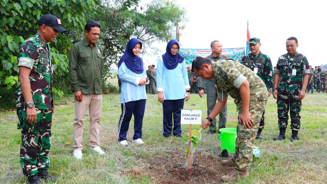 Lanud Halim Perdanakusuma Tanam 1.300 Pohon, Targetkan Penghijauan 20 Ribu Pohon