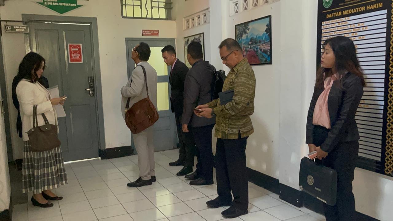 Penggugat Tak Punya Surat Kuasa, Mediasi Kasus Ijazah Jokowi Ditunda