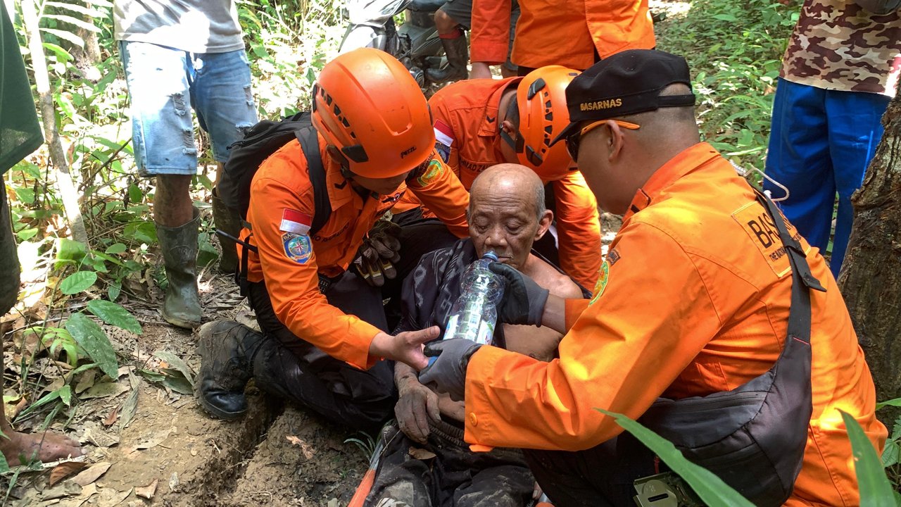 3 Hari Hilang, Begini Kondisi Pria Paruh Baya Ditemukan di Bawah Pohon