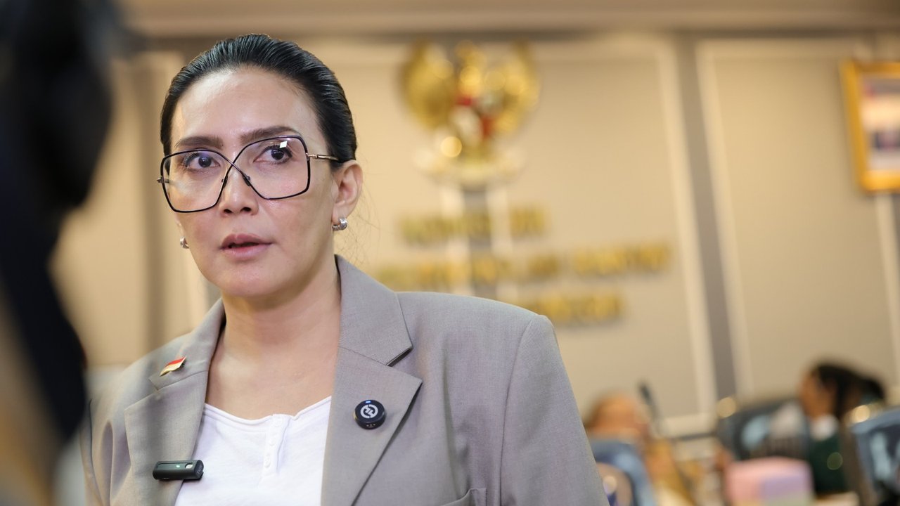 Langgar Hak Asasi Manusia, Rieke 'Oneng' Minta Taufik Hidayat Segera Ditangkap dan Beri Hukuman Setimpal