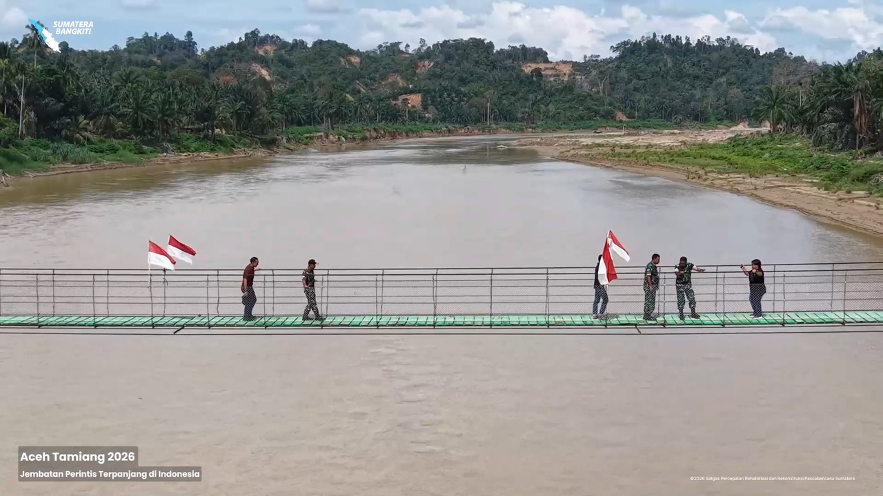 Dulu Naik Perahu, Kini Pelajar Aceh Tamiang Bisa Berangkat Sekolah dengan Mudah Berkat Jembatan Gantung 240 Meter