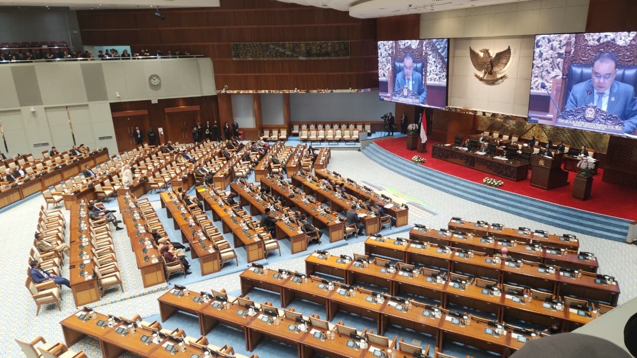 DPR Sahkan Revisi UU P2SK Jadi Undang-Undang