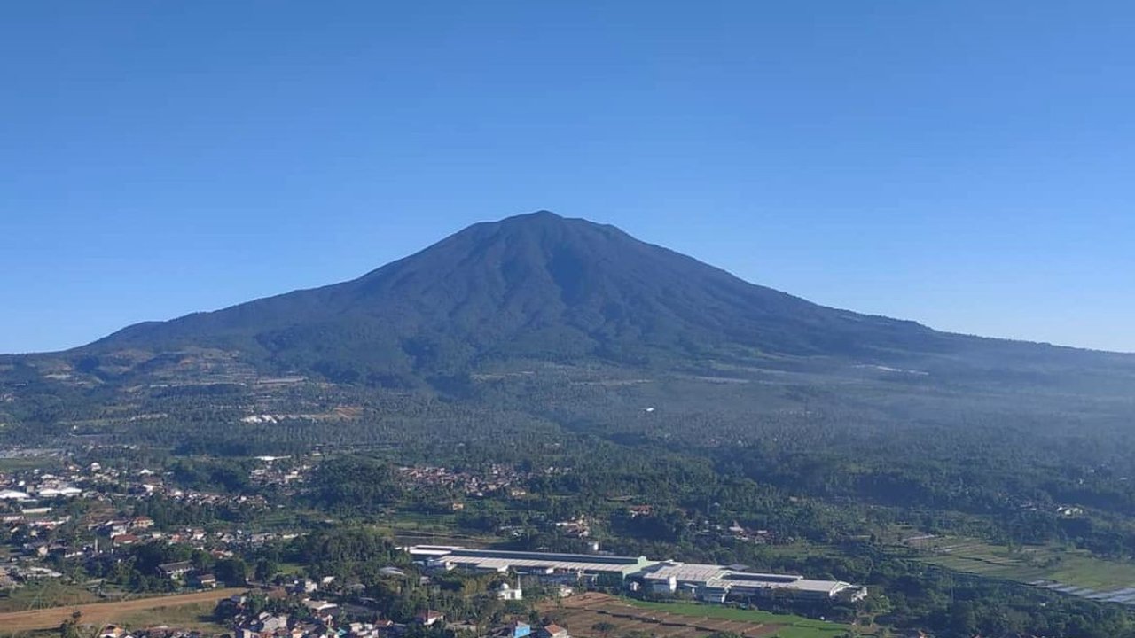 Warga di Gunung Tampomas hingga Gunung Gede Pangrango Melawan, Bikin Petisi Tolak Proyek Industri Geotermal