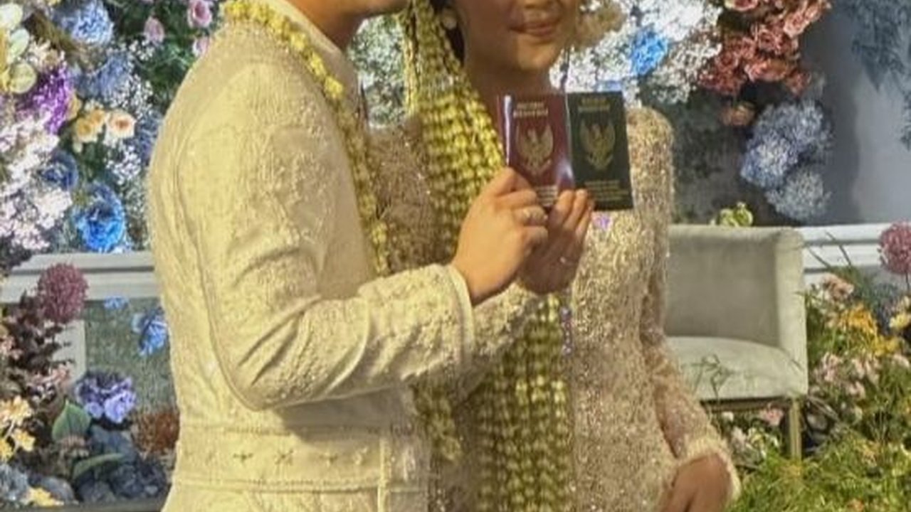 Potret Pernikahan Adinda Thomas dan Raka Akmal, Mas Kawin dalam Bentuk Logam Mulia 100 Gram dan Uang Tunai Rp8.104.523
