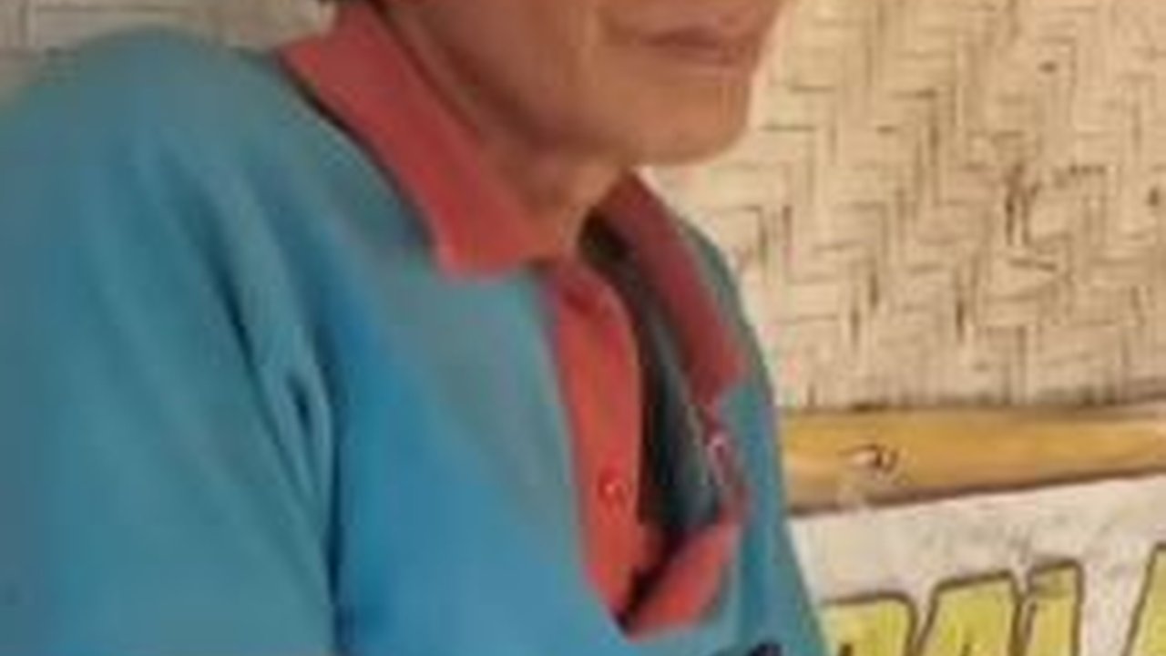 Mantan Bintang Film Ini Pilih Tinggal Sendiri di Gubuk Kecil Tengah Hutan, Ini Kisah di Baliknya