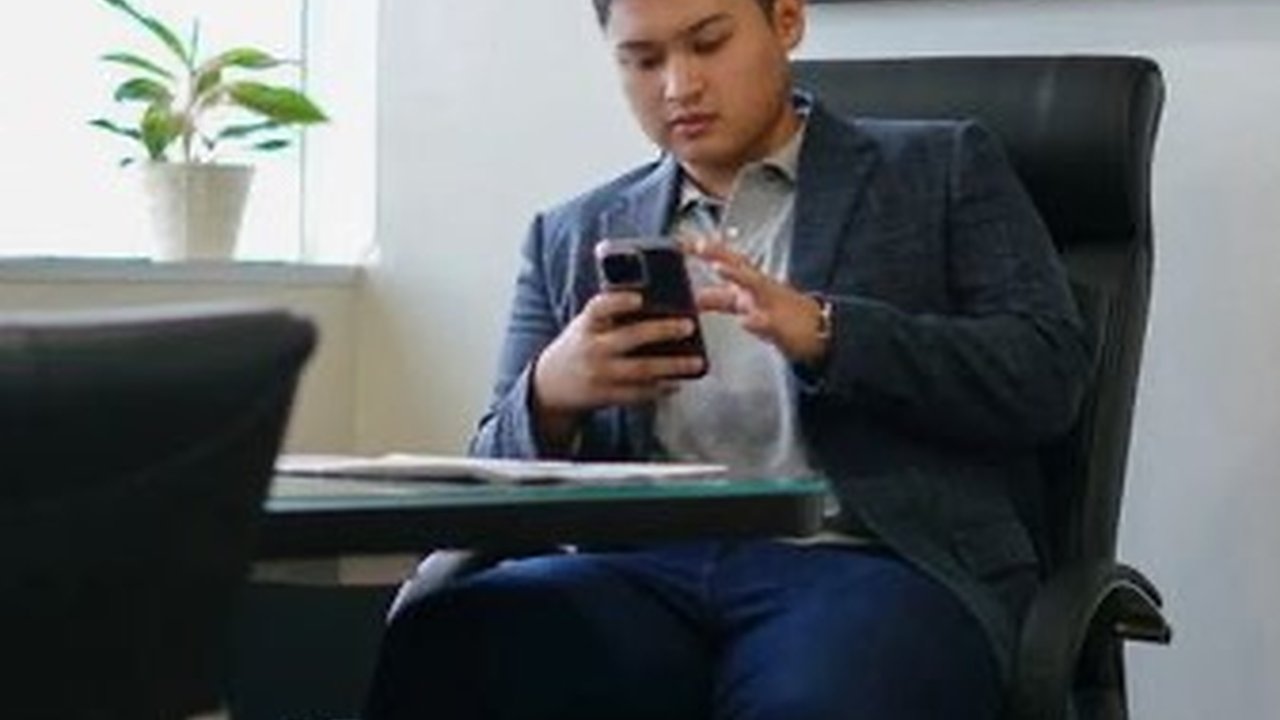 Fakta Sosok Rizki Natakusumah, Politikus Muda yang Diduga Jadi Kekasih Baru Beby Tsabina