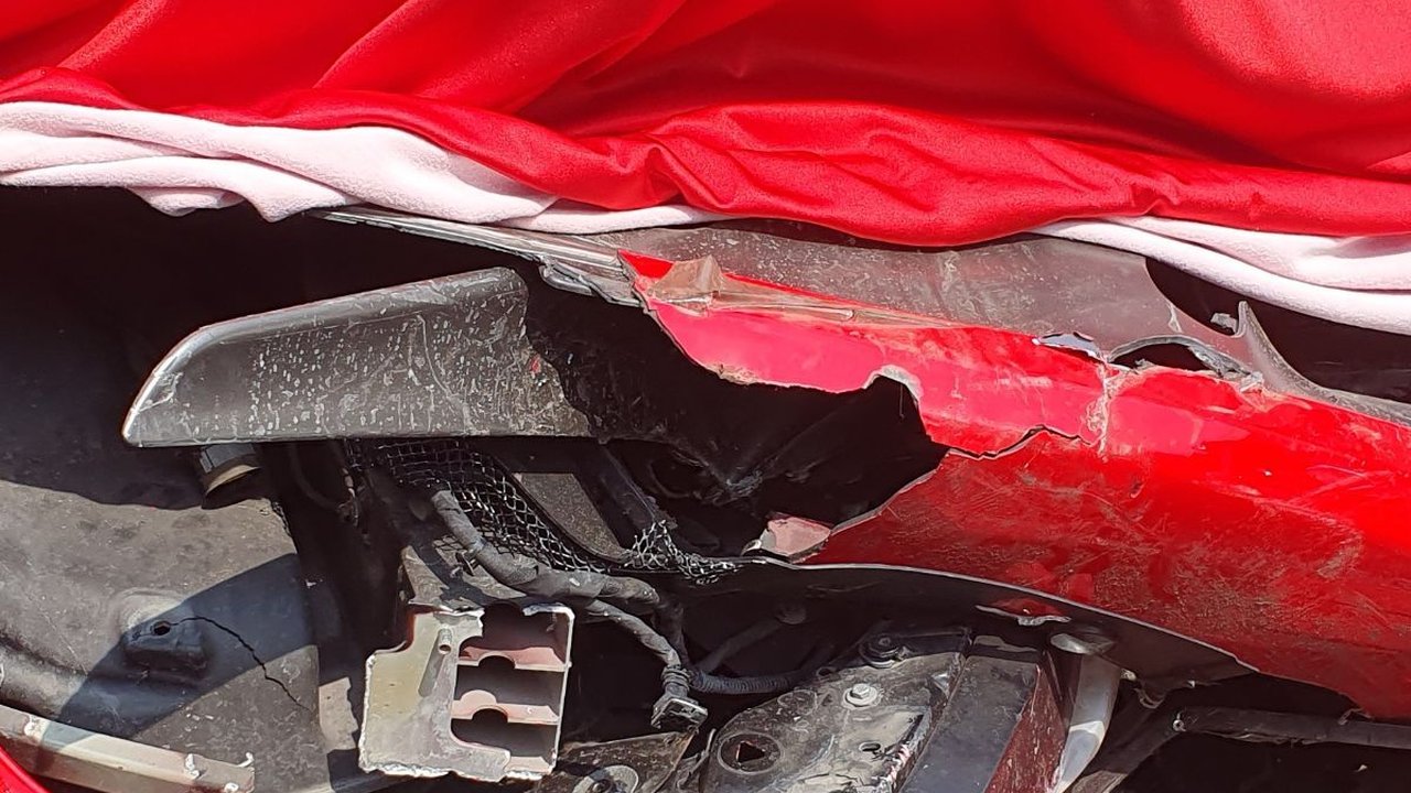 Polisi Ganti Sarung Penutup Ferrari Merah Tabrak 5 Kendaraan, Kini Ditambah Lakban Tiap Sisinya