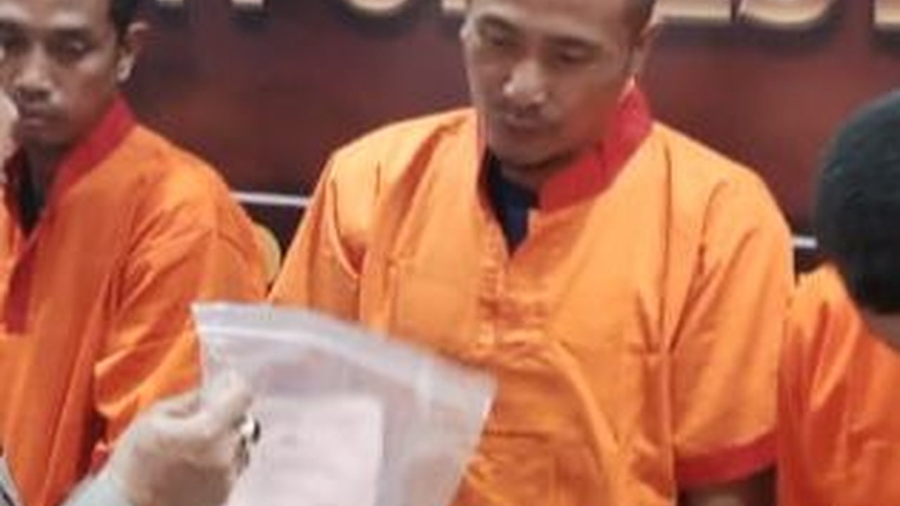 Ustaz Palsu Jadi Otak Pencurian Modus Penggandaan Uang, Korban Rugi Rp300 Juta