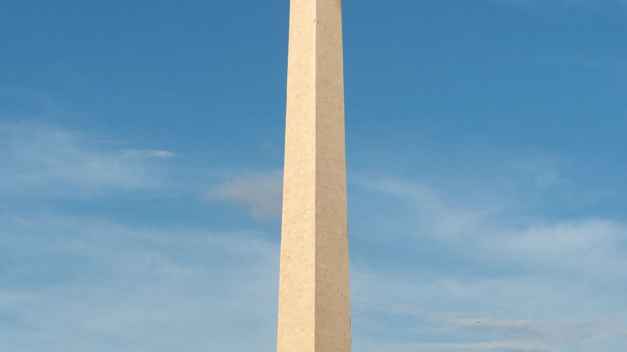 Madiun Kota Replika, Setelah Bangun Miniatur Ka'bah hingga Kereta Cepat Kini Kebut Monas