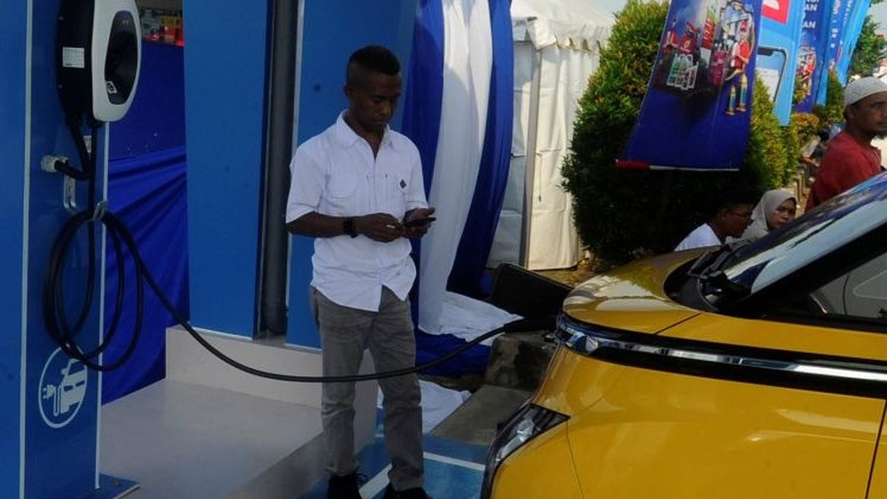 Sederet PR Pemerintah Jika Ingin Indonesia Kuasai Pasar Baterai Kendaraan Listrik di Dunia