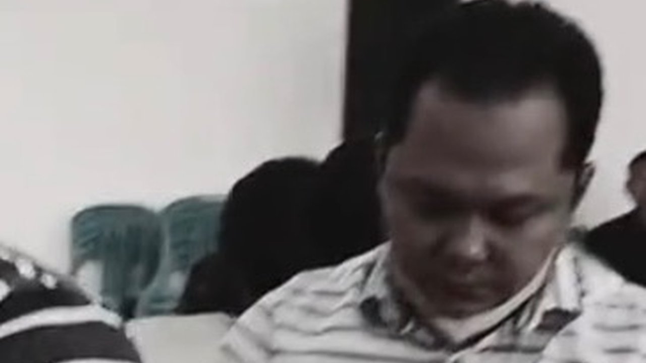 Viral Momen ‘Tukang Cilok’ dan ‘Tukang Batagor’ Ikut Rapat Polisi, Warganet: Kijang Satu Ganti