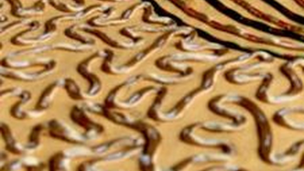 Motifnya Unik, Ini Keistimewaan Kain Sulam Usus Khas Lampung yang Cantik