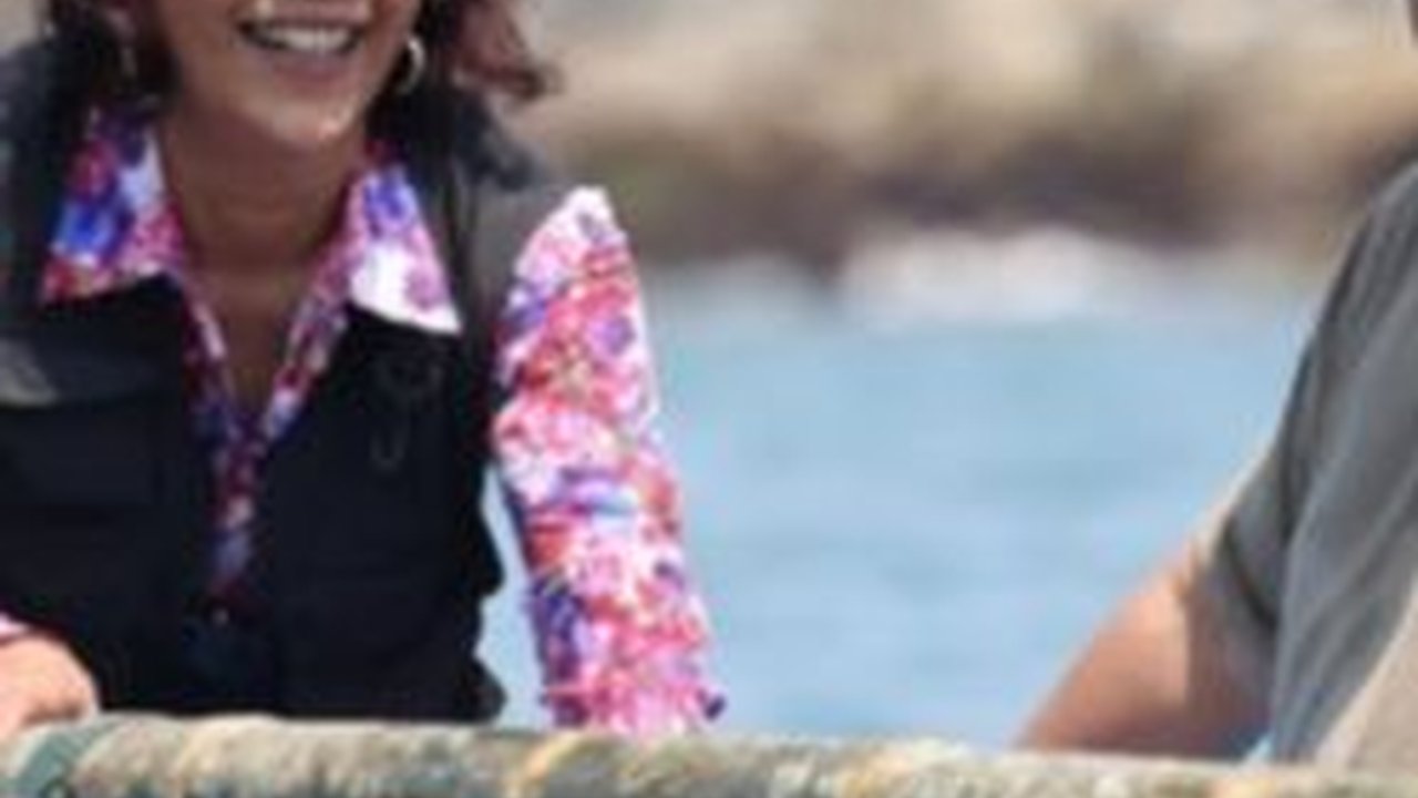 Potret Susi Pudjiastuti Ajak Pensiunan Jenderal Kopassus Naik Kapal Kecil 'Saya Deg-degan Kalau Sampai Ada Apa-Apa dengan Beliau'