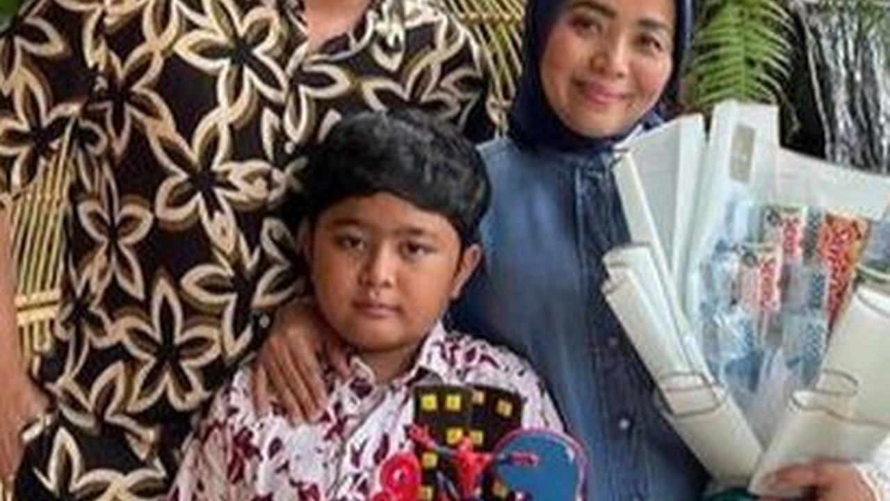 Foto Terbaru Falhan Abssar Anak Nassar dan Muzdalifah yang Ganteng Makin Mirip Sang Ayah