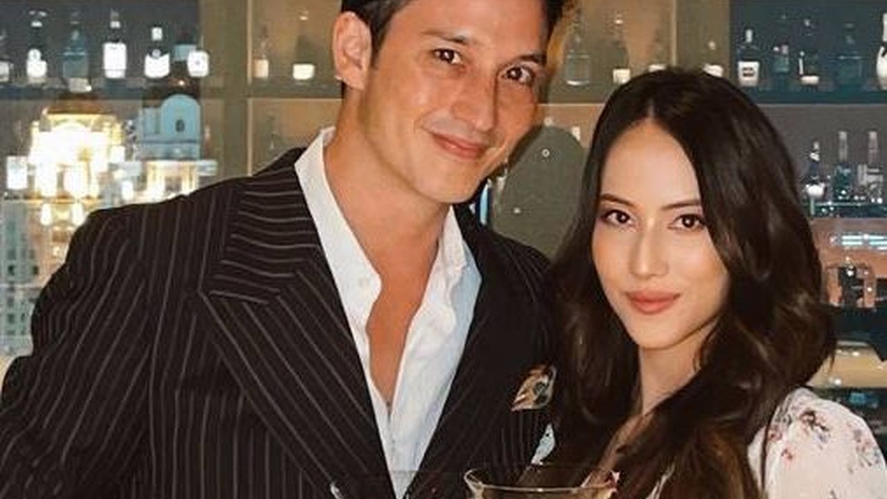 Bagikan Momen Romantis, 8 Foto Mike Lewis & Janisaa Pradja yang Disebut Mirip Banget