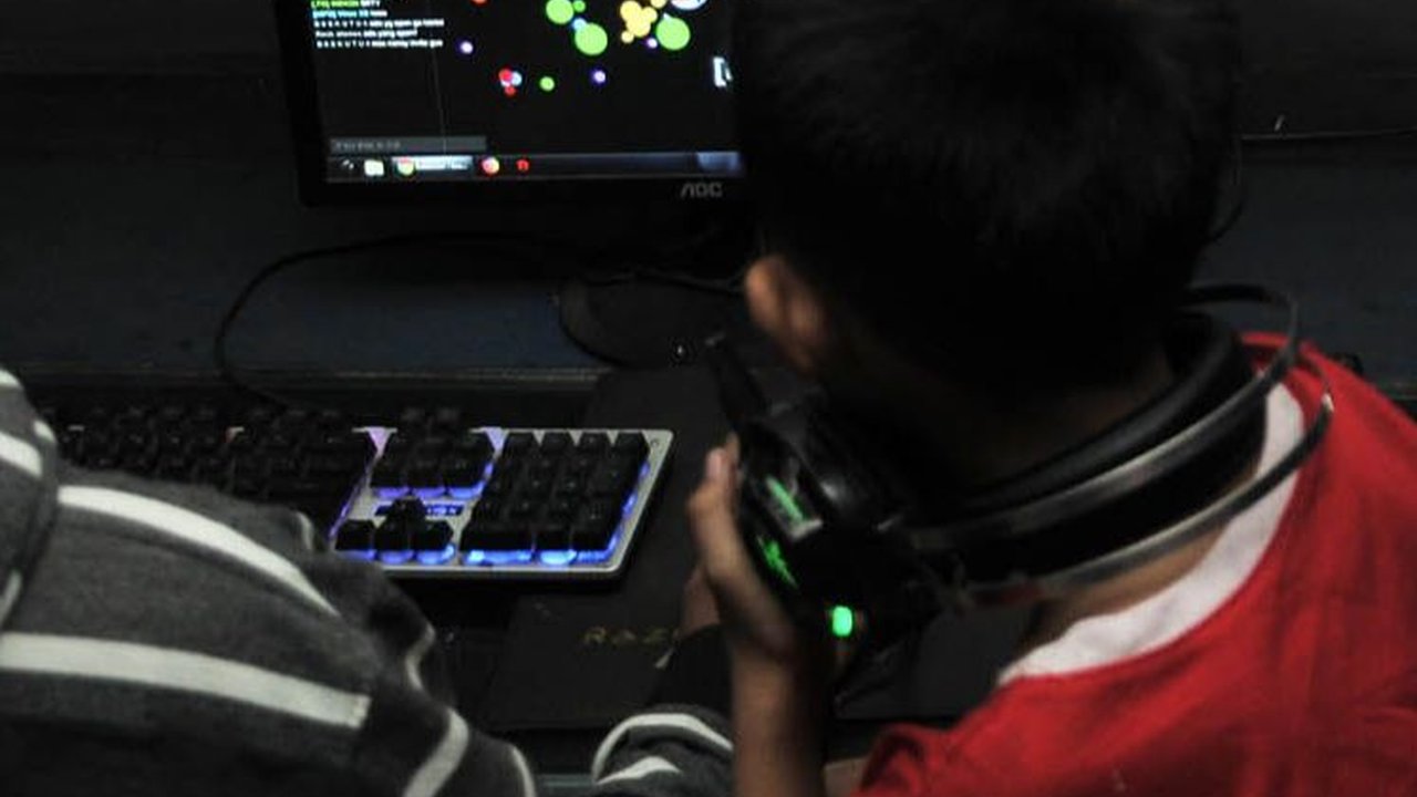 Studi Ungkap Remaja Main Game Online Bisa ke Terjerumus Judi, Ini Tips Mencegahnya bagi Orang Tua