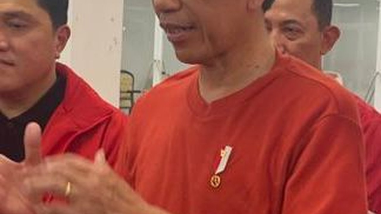 Jokowi Jawab Tuduhan Bangun Dinasti Politik