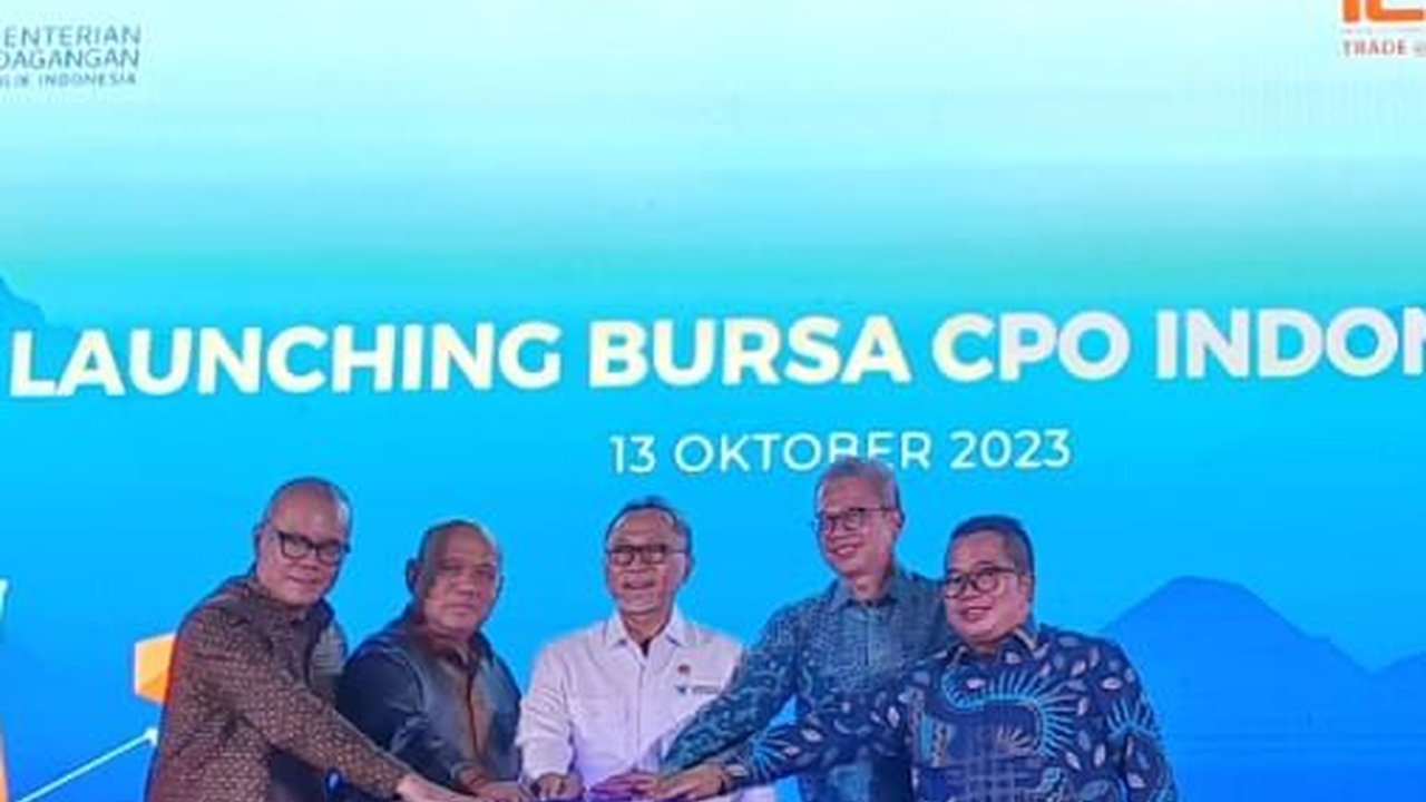 Bursa CPO Resmi Diluncurkan, Harga Kelapa Sawit Indonesia Tak Lagi Diatur Asing