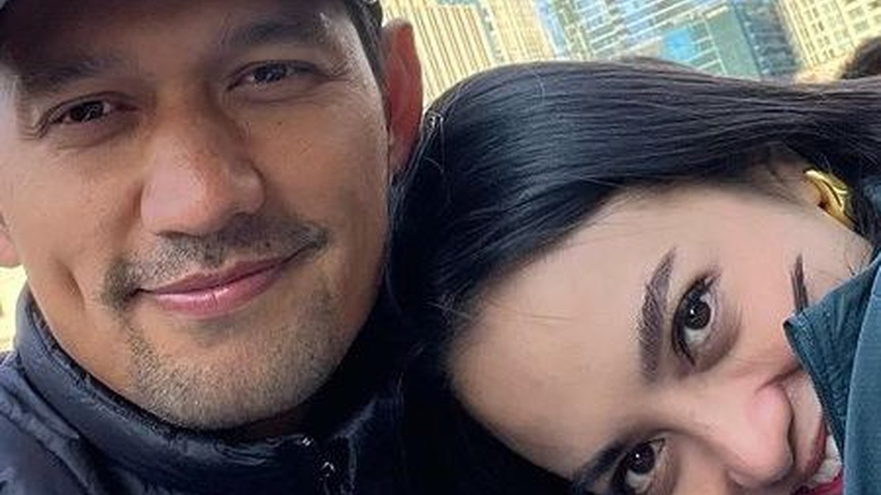 Liburan Sekaligus Kunjungi Anak, Ini Momen Ririn Ekawati dan Ibnu Jamil di Amerika