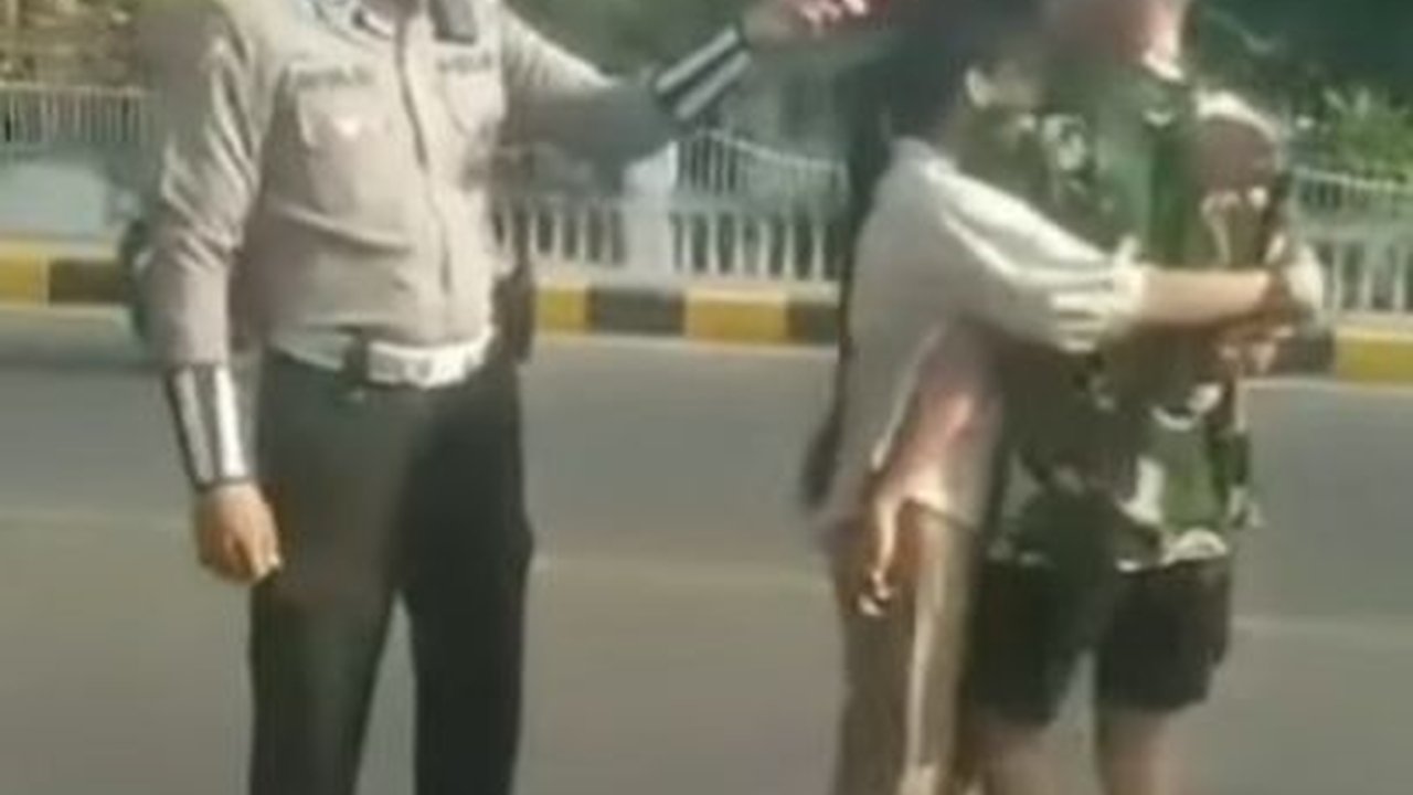 Anggota TNI Nyaris Adu Jotos dengan Polisi di Jalan, 2 Komandan Sampai Turun Tangan