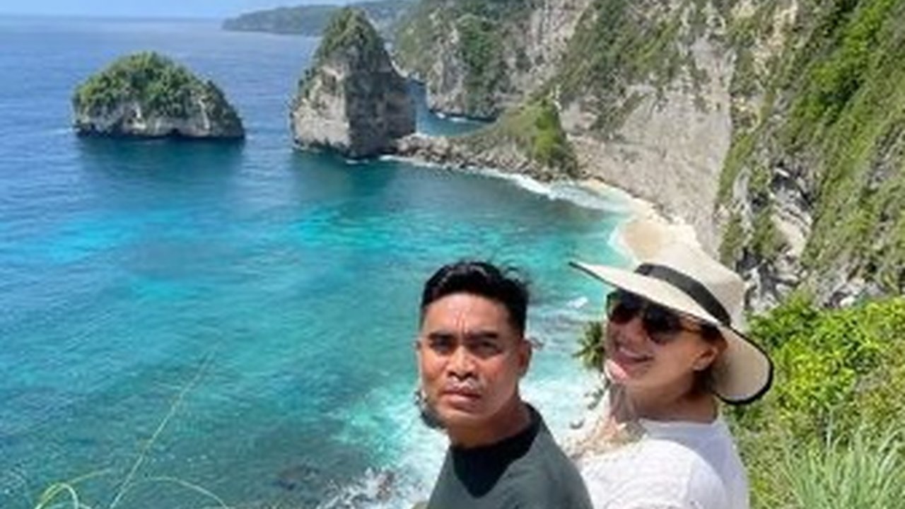 Dikabarkan Digugat Cerai Setelah Setahun Menikah, Simak Kenangan Romantis Catherine Wilson dan Idham Masse