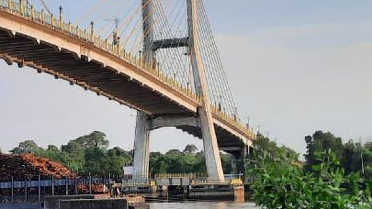 Menengok Lift 73 Meter di Jembatan Sultanah Latifah Siak