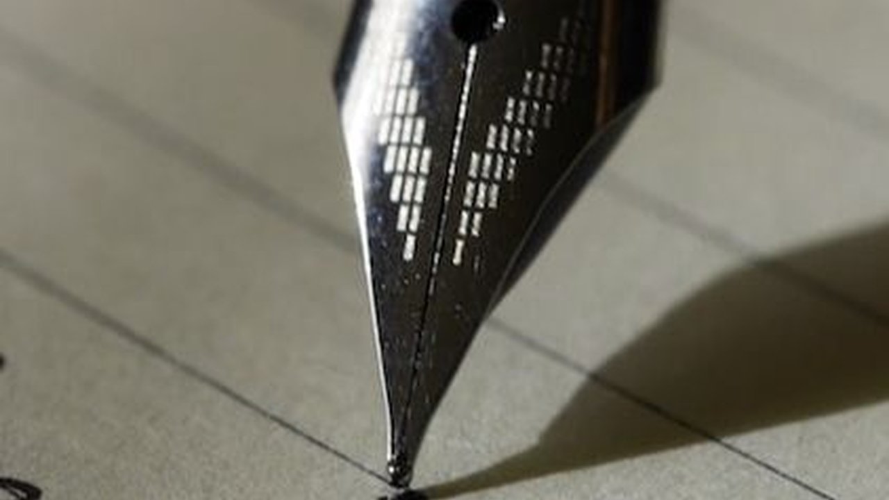 Contoh Essay Lengkap dengan Cara dan Struktur Membuatnya